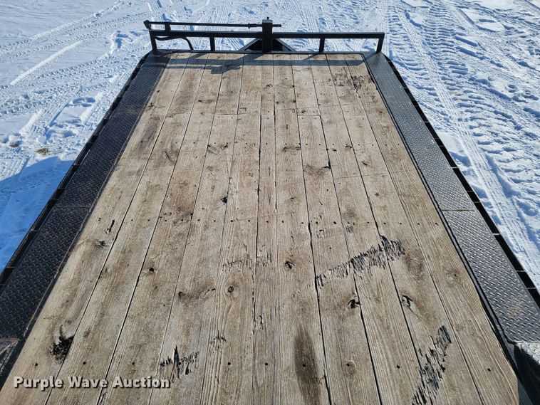 image for item ME9677 2012 PJ B8242  equipment trailer