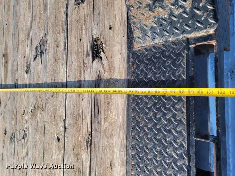 image for item ME9677 2012 PJ B8242  equipment trailer