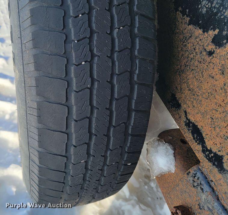 image for item ME9677 2012 PJ B8242  equipment trailer