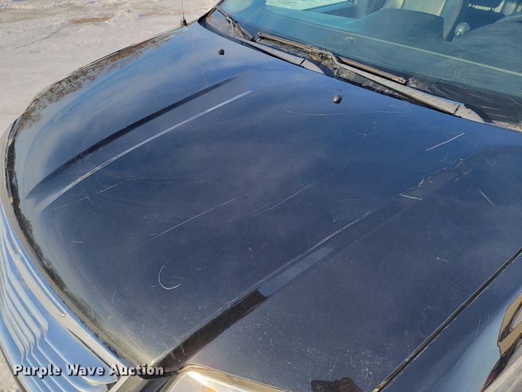 image for item ME9682 2016 Chrysler Town & Country  van