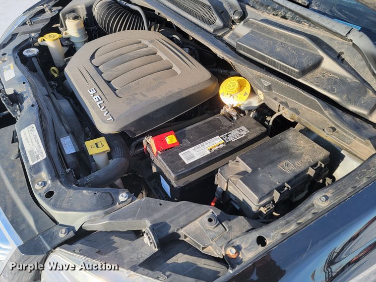 image for item ME9682 2016 Chrysler Town & Country  van