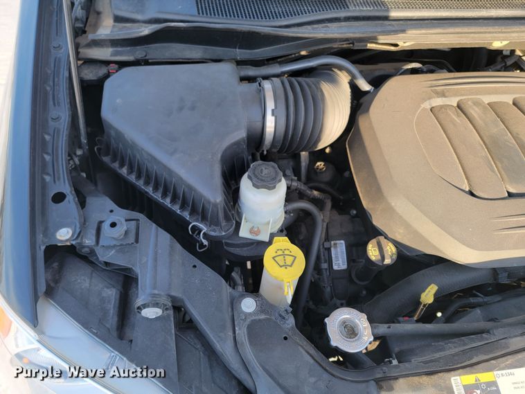 image for item ME9682 2016 Chrysler Town & Country  van