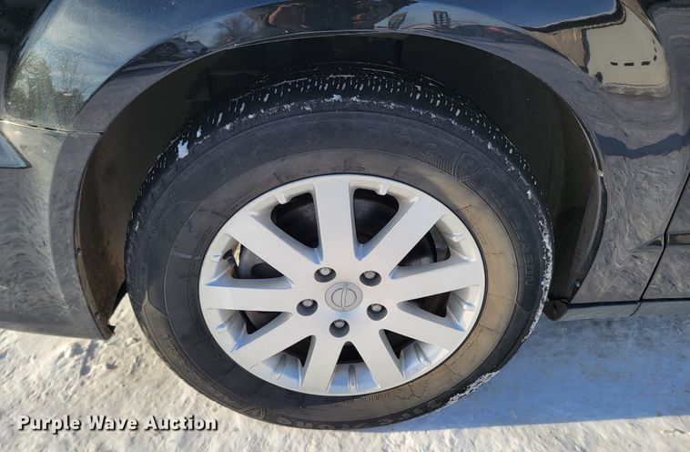 image for item ME9682 2016 Chrysler Town & Country  van