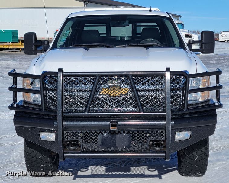 image for item ME9687 2014 Chevrolet 2500HD LTZ  Crew Cab pickup truck