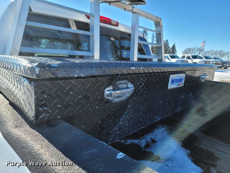 image for item ME9687 2014 Chevrolet 2500HD LTZ  Crew Cab pickup truck