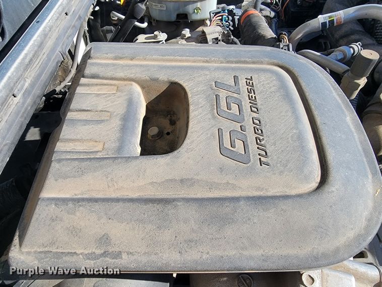 image for item ME9687 2014 Chevrolet 2500HD LTZ  Crew Cab pickup truck