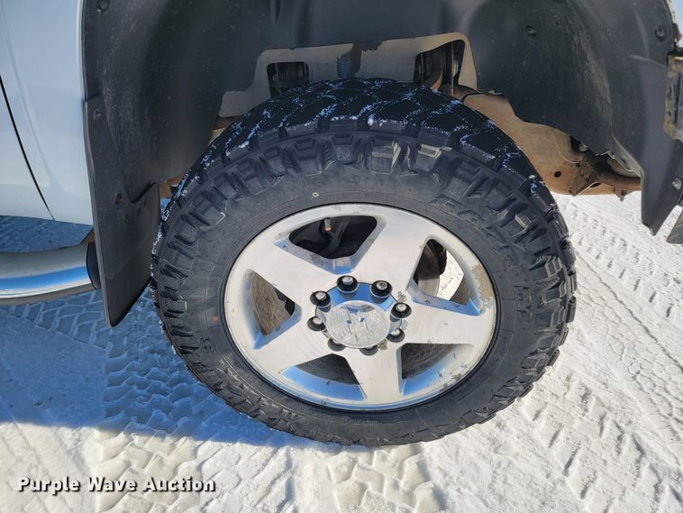 image for item ME9687 2014 Chevrolet 2500HD LTZ  Crew Cab pickup truck