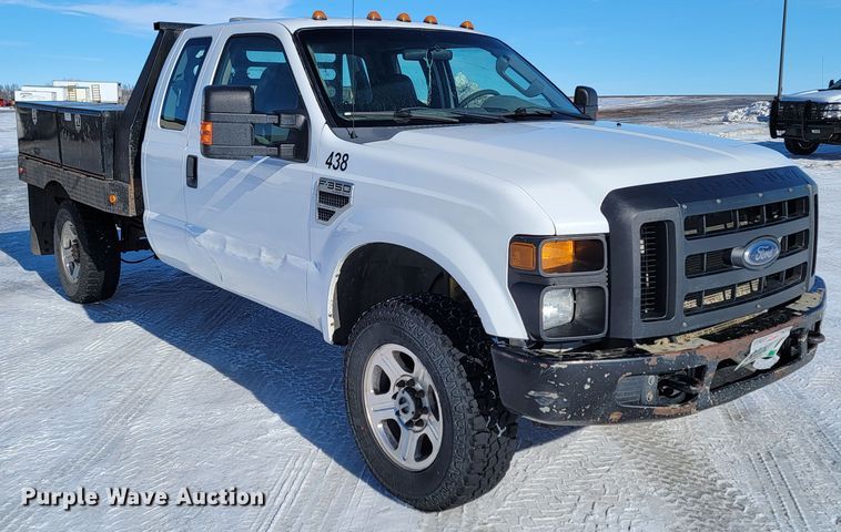 image for item ME9688 2009 Ford F350 Super Duty XL  SuperCab pickup truck