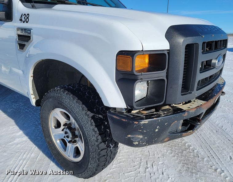 image for item ME9688 2009 Ford F350 Super Duty XL  SuperCab pickup truck