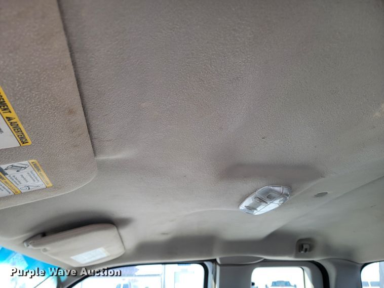 image for item ME9688 2009 Ford F350 Super Duty XL  SuperCab pickup truck