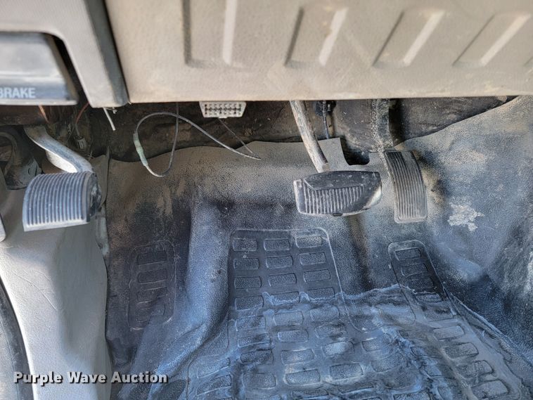 image for item ME9688 2009 Ford F350 Super Duty XL  SuperCab pickup truck