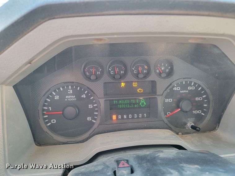 image for item ME9688 2009 Ford F350 Super Duty XL  SuperCab pickup truck