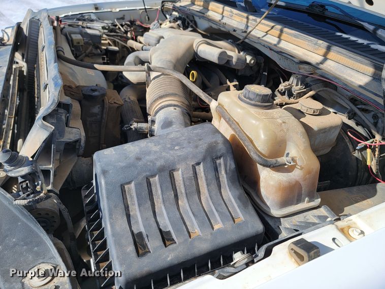 image for item ME9688 2009 Ford F350 Super Duty XL  SuperCab pickup truck