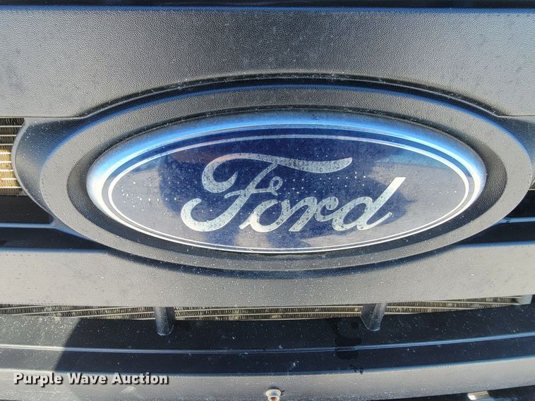 image for item ME9688 2009 Ford F350 Super Duty XL  SuperCab pickup truck