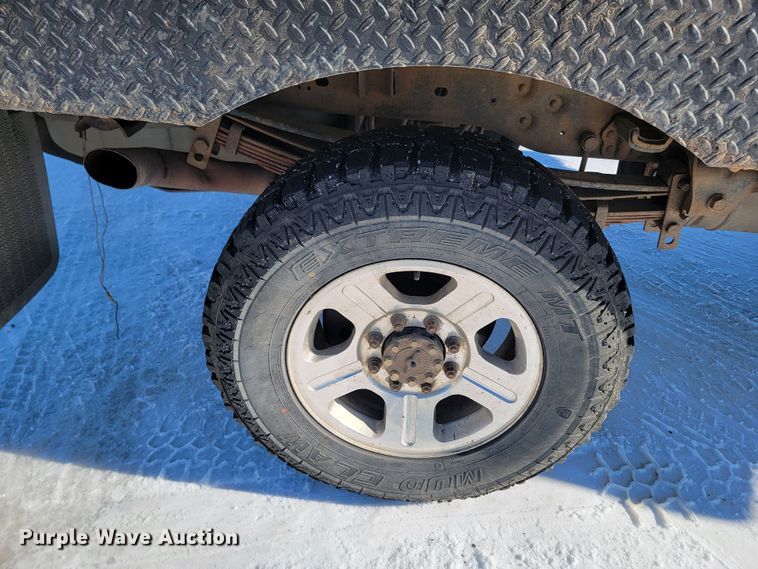 image for item ME9688 2009 Ford F350 Super Duty XL  SuperCab pickup truck