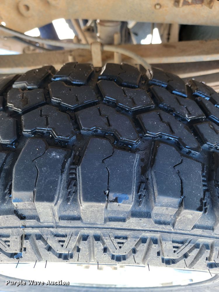 image for item ME9688 2009 Ford F350 Super Duty XL  SuperCab pickup truck