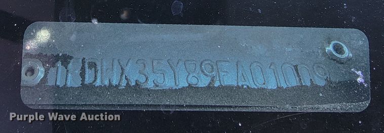 image for item ME9688 2009 Ford F350 Super Duty XL  SuperCab pickup truck