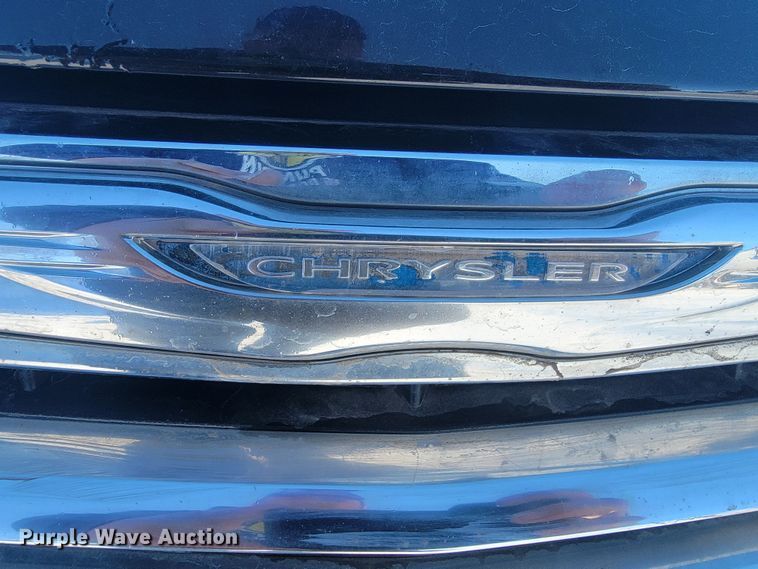 image for item ME9689 2011 Chrysler Town & Country  van