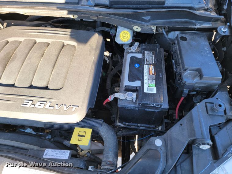 image for item ME9689 2011 Chrysler Town & Country  van