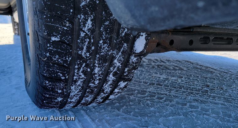 image for item ME9689 2011 Chrysler Town & Country  van