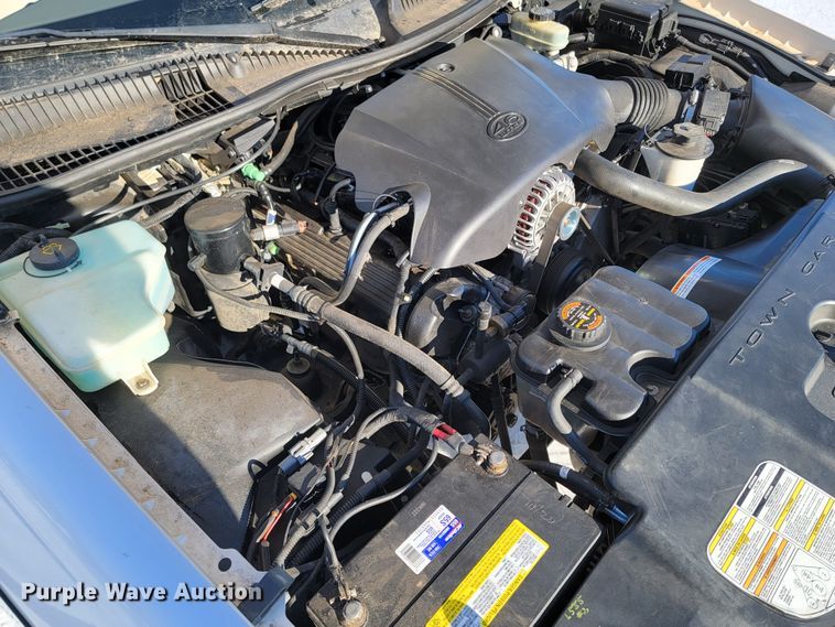 image for item ME9692 1998 Lincoln Town Car