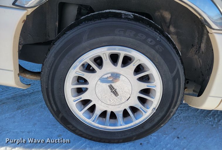 image for item ME9692 1998 Lincoln Town Car