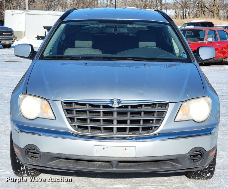 image for item ME9694 2007 Chrysler Pacifica Touring  SUV