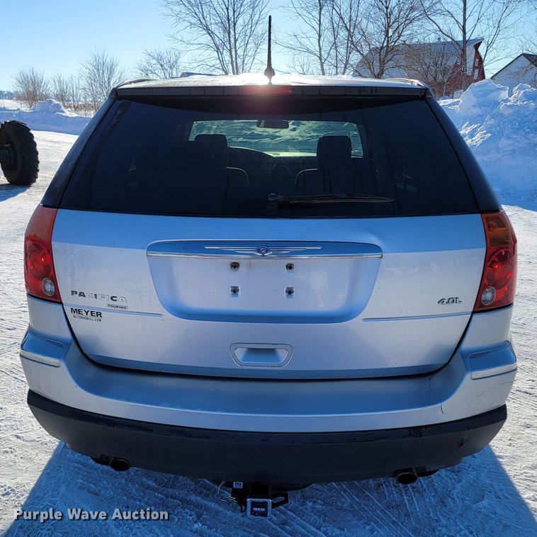 image for item ME9694 2007 Chrysler Pacifica Touring  SUV