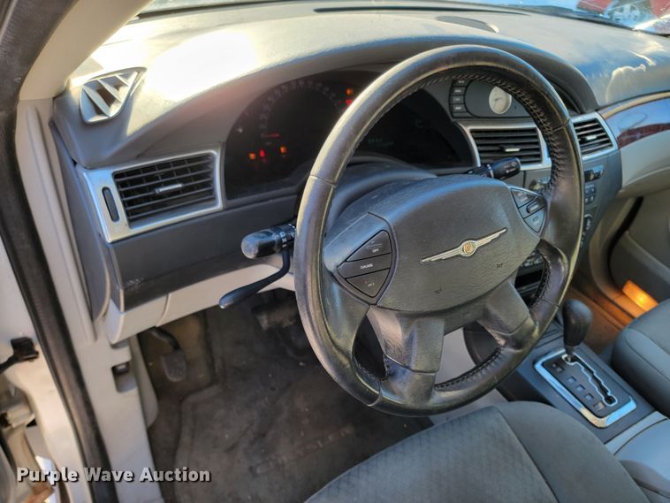 image for item ME9694 2007 Chrysler Pacifica Touring  SUV