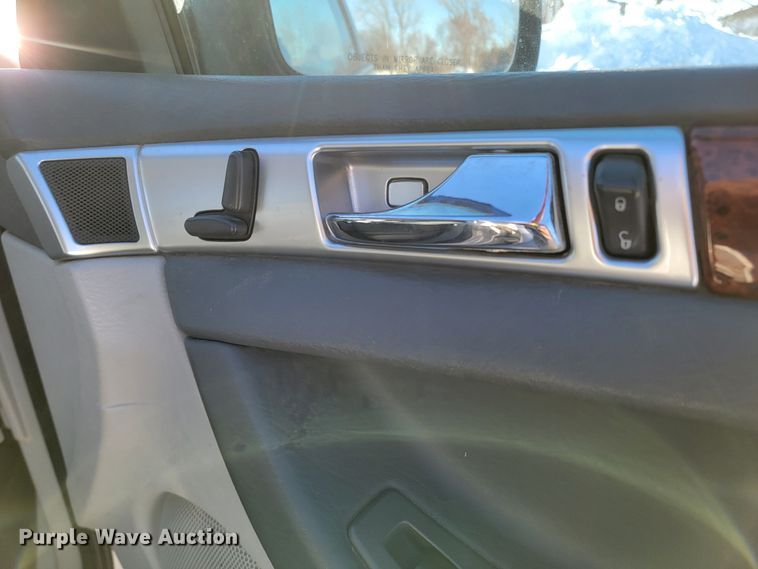 image for item ME9694 2007 Chrysler Pacifica Touring  SUV