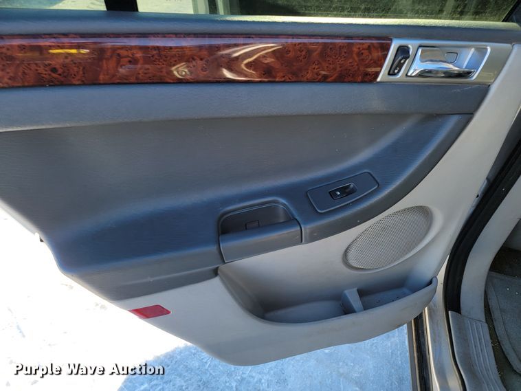 image for item ME9694 2007 Chrysler Pacifica Touring  SUV