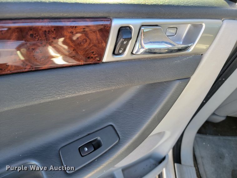 image for item ME9694 2007 Chrysler Pacifica Touring  SUV