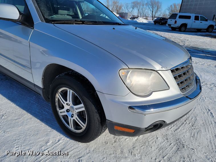 image for item ME9694 2007 Chrysler Pacifica Touring  SUV