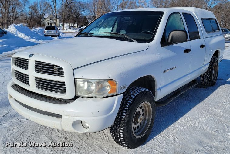 image for item ME9695 2003 Dodge Ram 1500 SLT  Quad Cab pickup truck