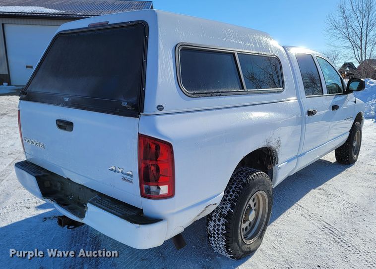 image for item ME9695 2003 Dodge Ram 1500 SLT  Quad Cab pickup truck