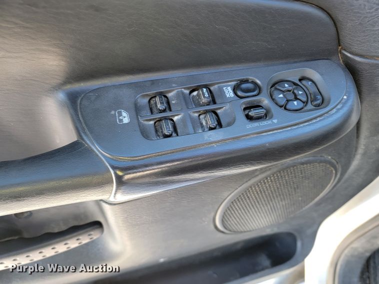 image for item ME9695 2003 Dodge Ram 1500 SLT  Quad Cab pickup truck