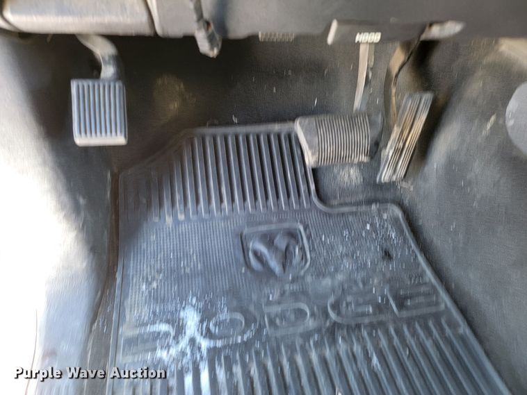 image for item ME9695 2003 Dodge Ram 1500 SLT  Quad Cab pickup truck