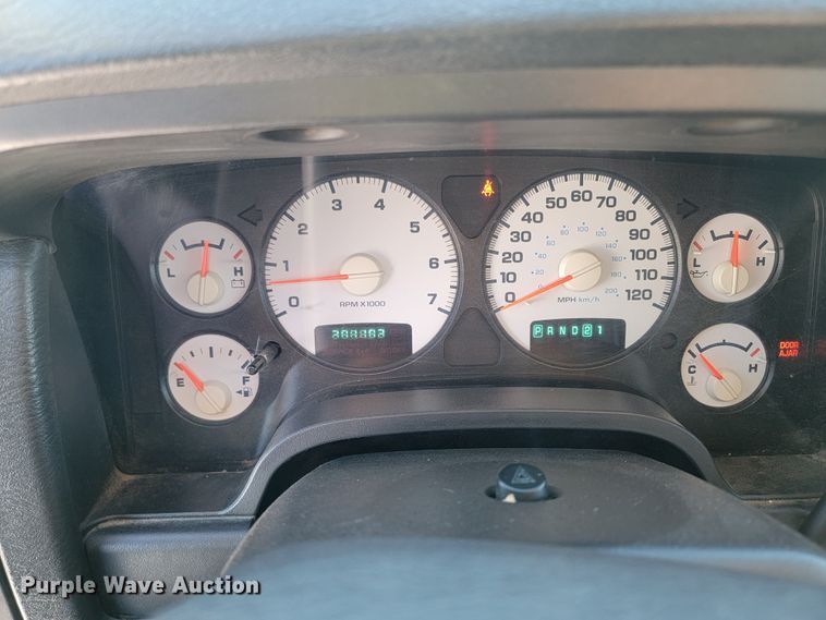 image for item ME9695 2003 Dodge Ram 1500 SLT  Quad Cab pickup truck