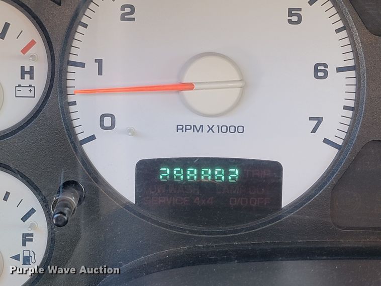 image for item ME9695 2003 Dodge Ram 1500 SLT  Quad Cab pickup truck