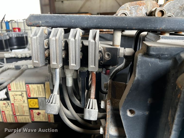 image for item MF9801 2003 Hiab 250-3  crane