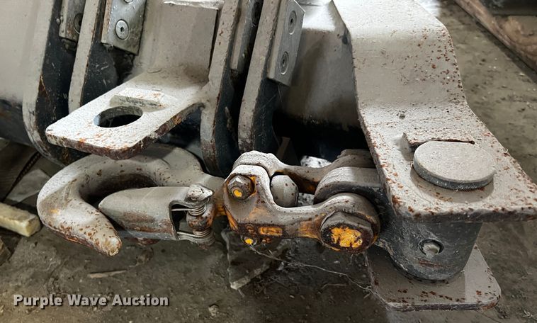 image for item MF9801 2003 Hiab 250-3  crane