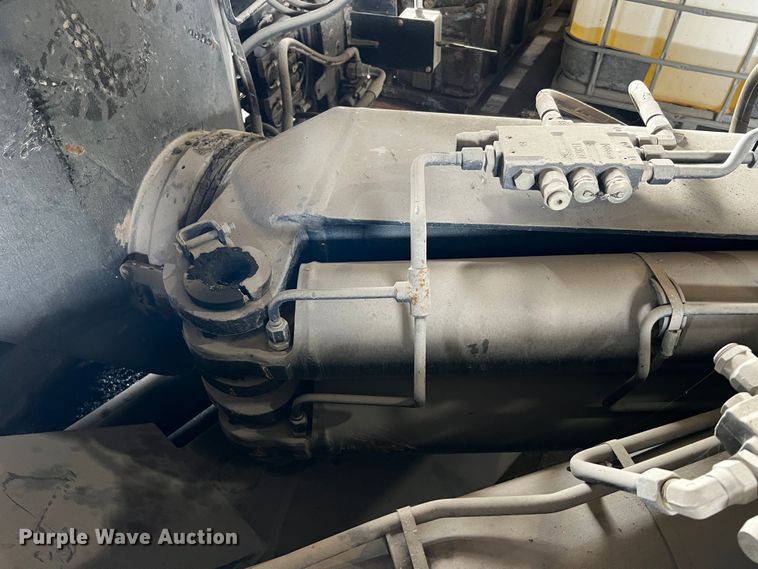 image for item MF9801 2003 Hiab 250-3  crane