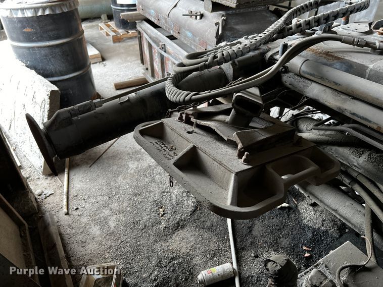 image for item MF9801 2003 Hiab 250-3  crane