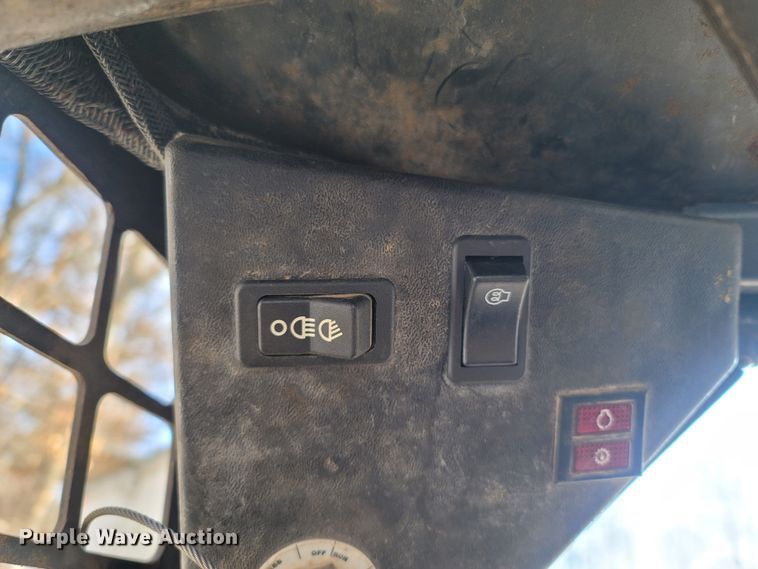 image for item MH9718 1994 Bobcat 773  skid steer loader