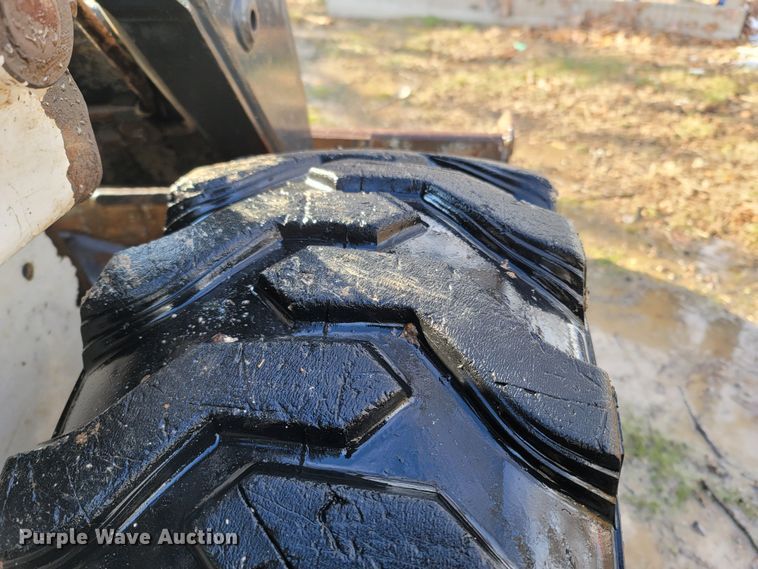 image for item MH9718 1994 Bobcat 773  skid steer loader