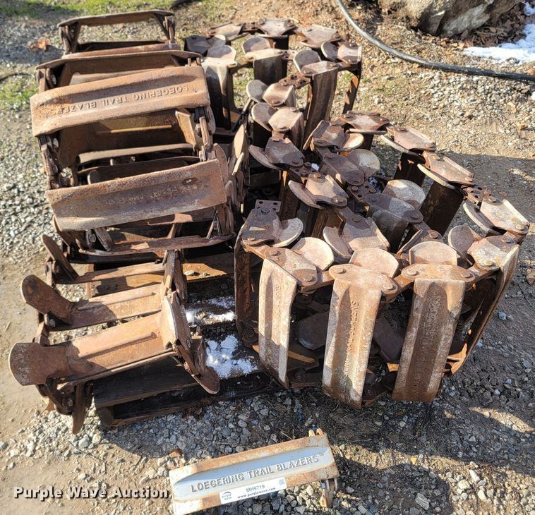 image for item MH9719 (2) Loegering Trail Blazers 15"W over the tire tracks