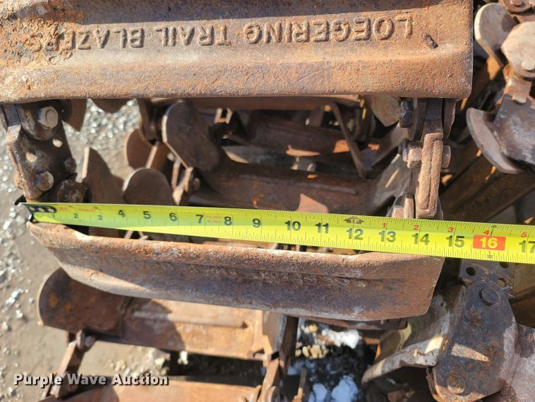 image for item MH9719 (2) Loegering Trail Blazers 15"W over the tire tracks