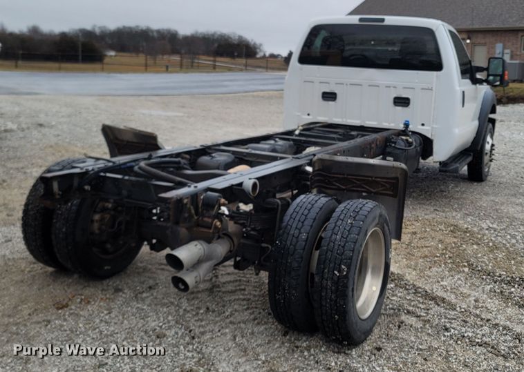 image for item MH9749 2016 Ford F550 Super Duty  truck cab and chassis