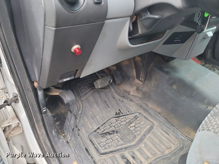 image for item MH9749 2016 Ford F550 Super Duty  truck cab and chassis