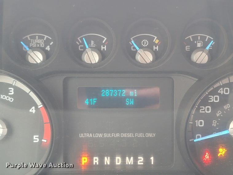 image for item MH9749 2016 Ford F550 Super Duty  truck cab and chassis